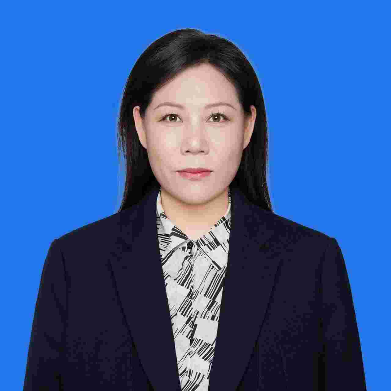 常務(wù)副會(huì)長(zhǎng)  羅雨薇